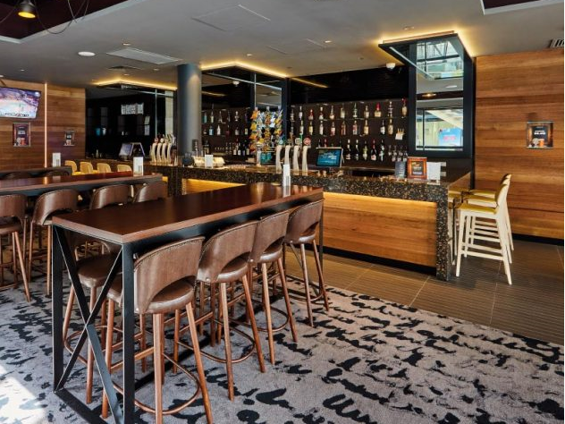 Ivanhoe-Hotel-Est-Bar