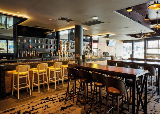 Ivanhoe-Hotel-Est-Bar